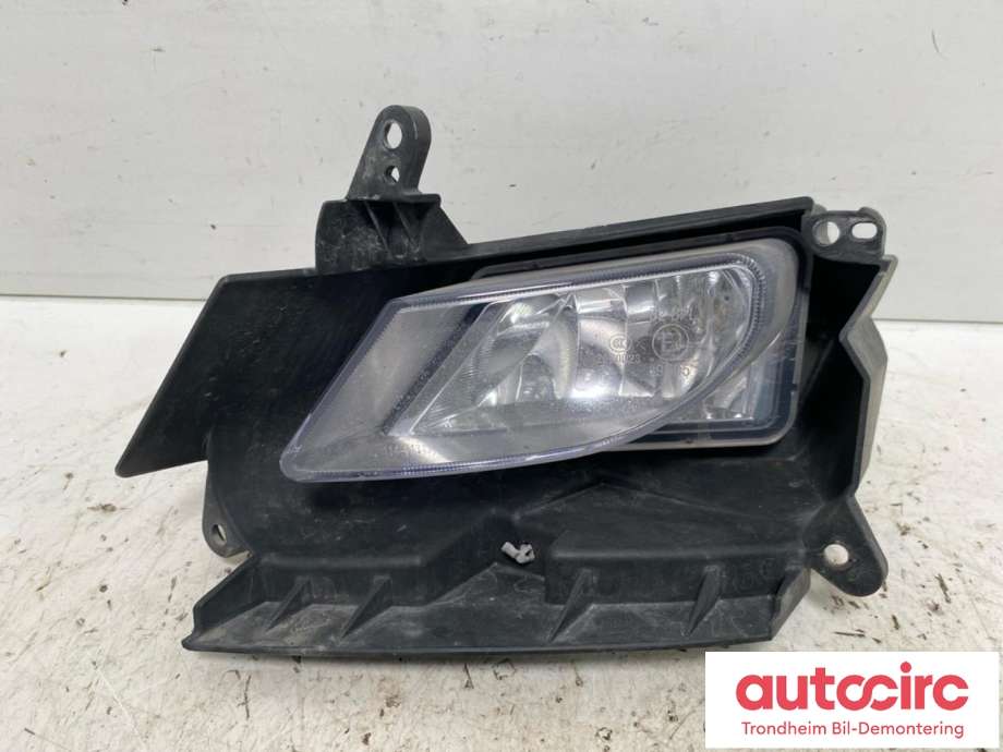 Tåkelykt venstre foran til Mazda 3, 2009-2013 (Type II)  (..|BDG7-51-690B)