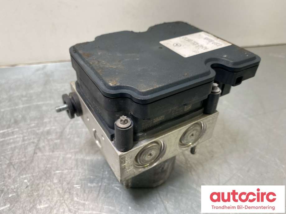 ABS sentral til Mercedes B-Klasse, electric drive 2014-2018 (W242) (W242) (A2424310912|A2424310812|)