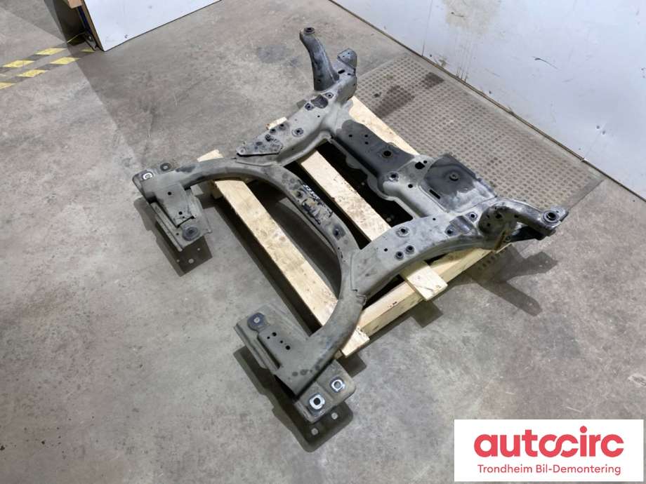 Travers foran hoved til Mercedes B-Klasse, electric drive 2014-2018 (W242) (W242) (A2466201200|)