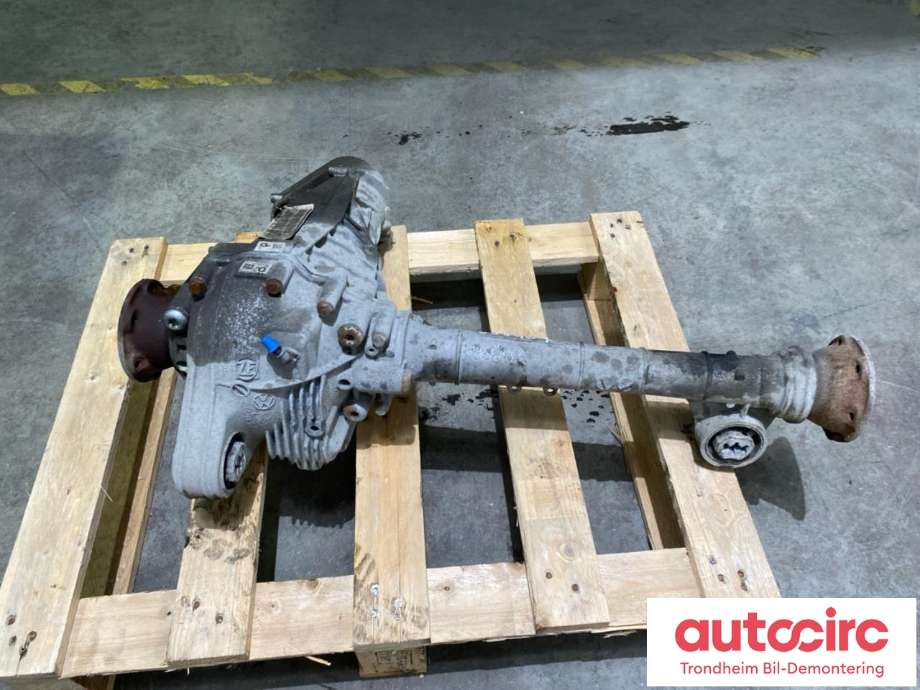 Kardang klokke foran til VW Amarok 2016-2022 (Type I, Fase 2)  (..|0C1409506B|0C1 409 506 B|)