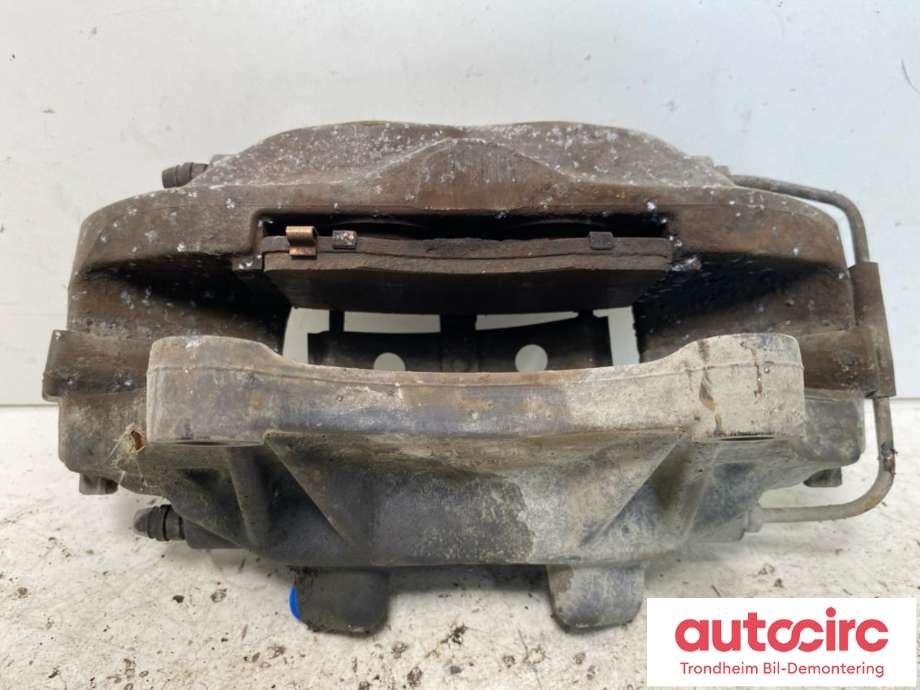 Bremsecaliper venstre foran til Tesla Model S 2013-2016 (Fase 1)  (..|1003160-00-D|1003160-00-B|1003160-00-C|1007794-00-C|1042639-00-B|1042639-00-C|1042639-00-D|1042639-00-E|1042639-00-F|1042639-98-E)