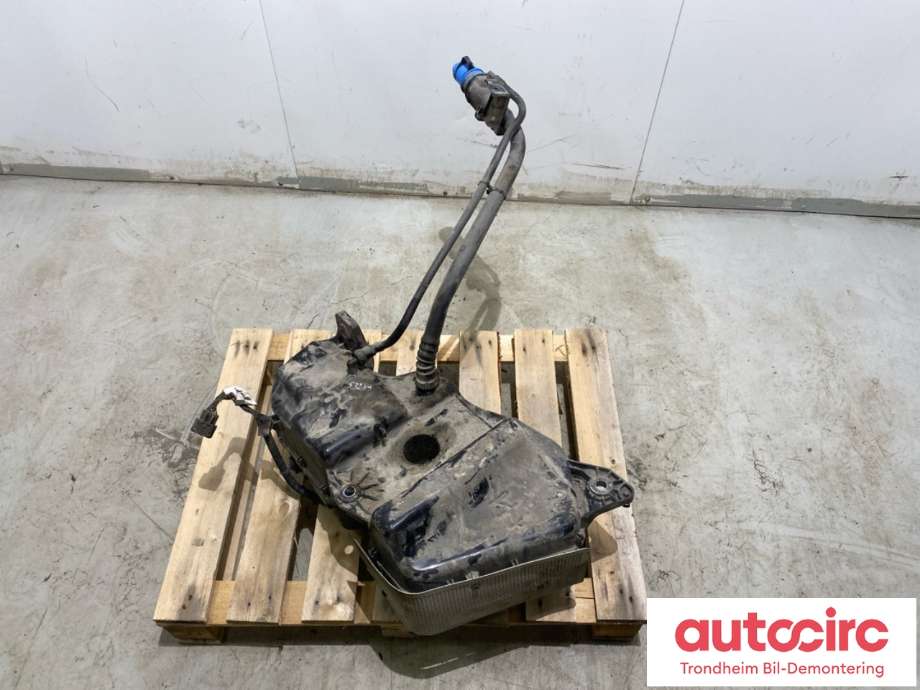 AdBlue tank til Ford Kuga, 2019-->> (Type III)  (2632809)