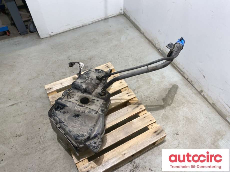 AdBlue tank til Ford Kuga 2019-->> (Type III)  (2632809|LX61-5J228-AD|)