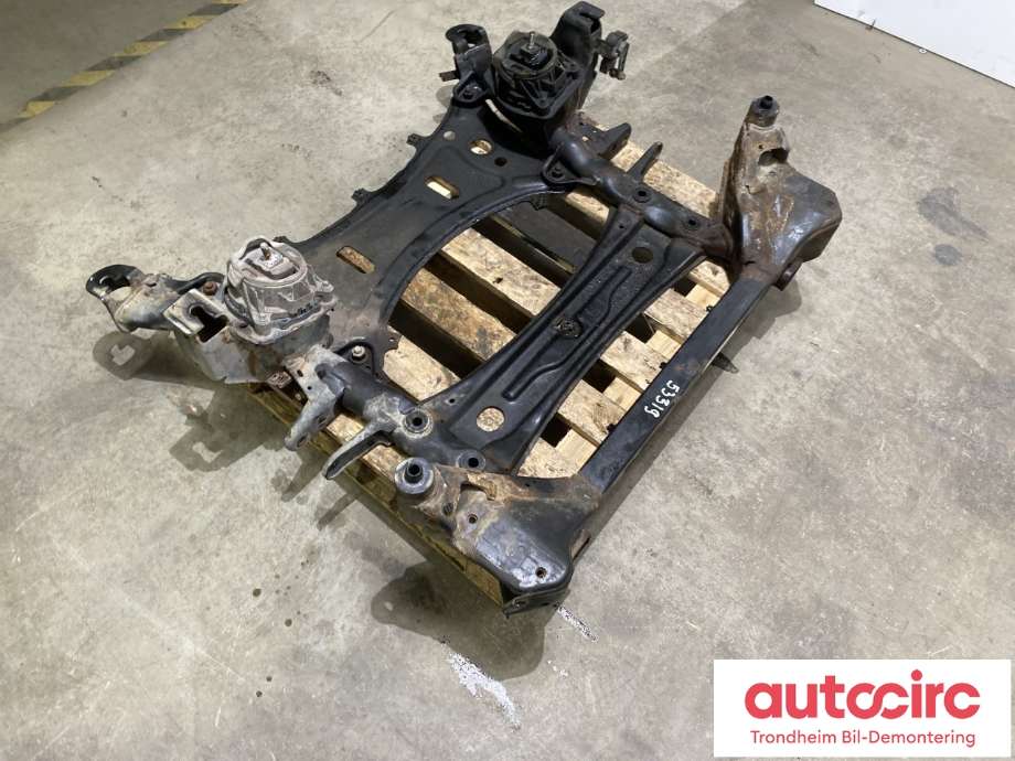 Travers foran hoved til BMW X3 2010-2017 (F25) (F25) (31116787915|)