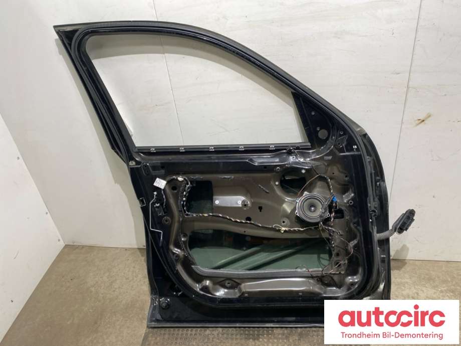 Dør venstre foran til BMW X3 2010-2017 (F25) (F25) (41517355803|)