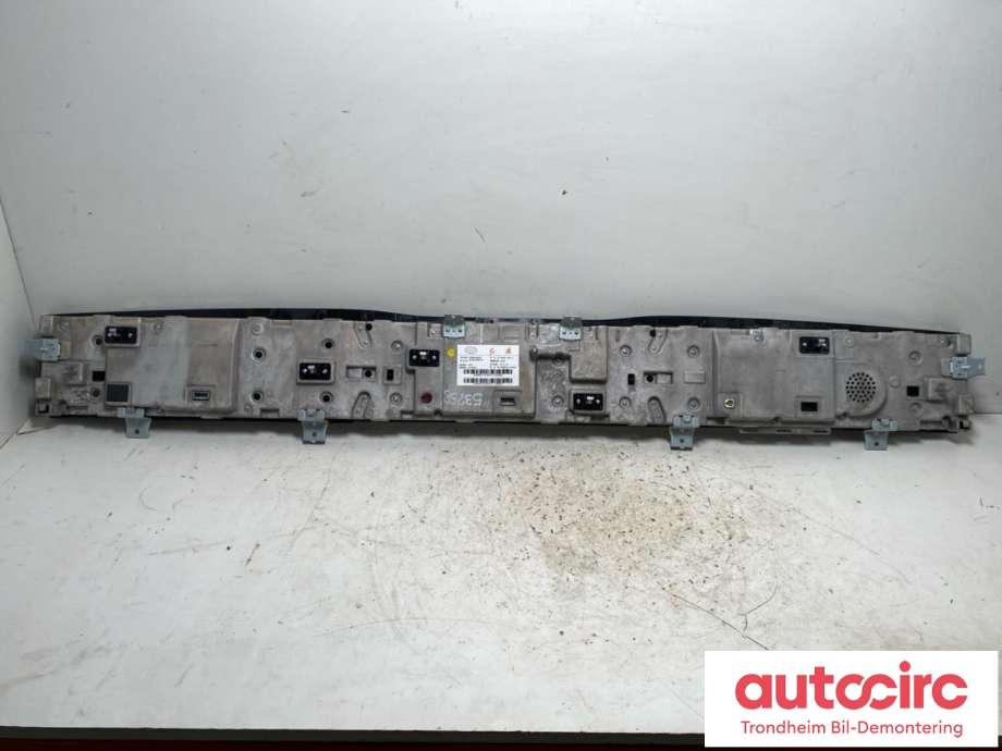 Instrumentpanel til Hongqi E-HS9 2022-->>  (..|3830055-QR01-B|)
