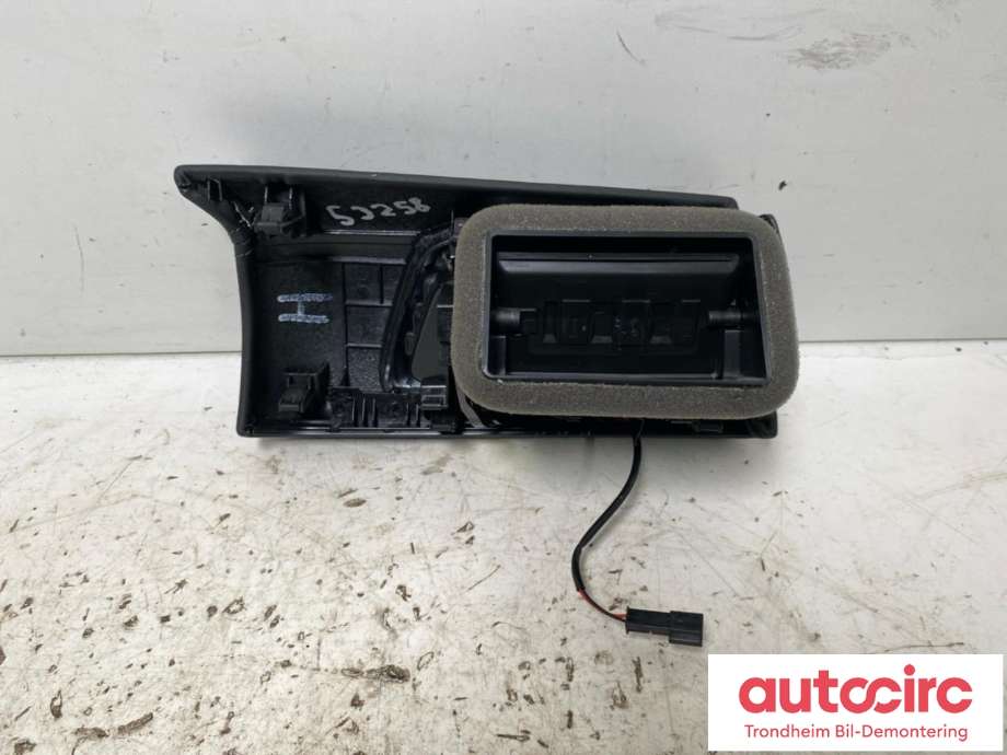 Dashbord friskluftdyse høyre til Hongqi E-HS9 2022-->>  (...|5501540-QR01|)