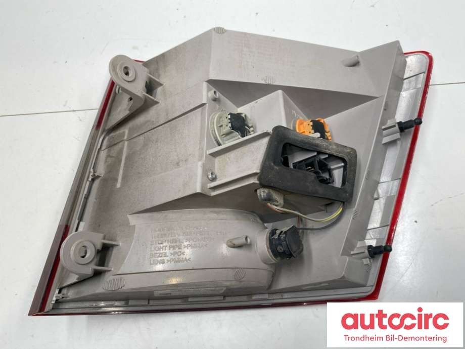 Baklykt venstre til Škoda Octavia 2013-2016 (Type III, Fase 1)  (5E9945111A|)