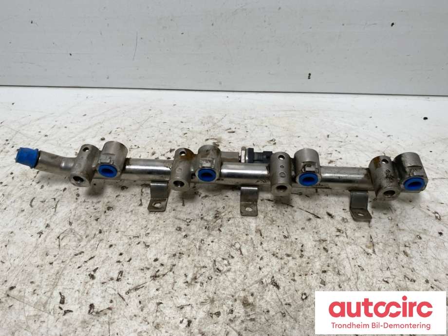 Dyseskinne (fuelrail) til Kia Optima, 2017-2020  (..|35350-2E620)