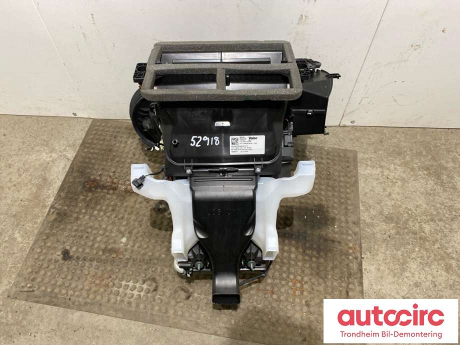 Varmeapparat register til BMW iX2 2024-->>  (64115A67880|64 11 5 A67 880|)