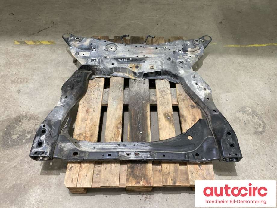 Travers foran hoved til Volvo V90 / V90 CC / S90 2016-->>  (...|32268633|)