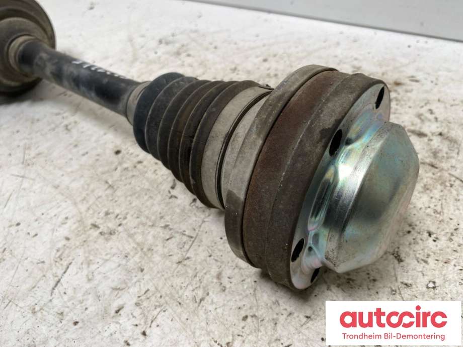 Drivaksel venstre foran, diesel/manuell til VW Passat 2005-2010 (B6) (B6) (..|1K0407271BJ|1K0407271NP|3C0407271AJ)