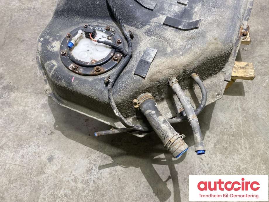 Bensintank til Suzuki Kizashi 2010-2014 (..|8910157L50|)