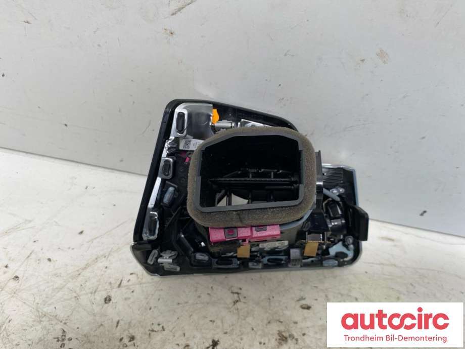Dashbord friskluftdyse venstre til BMW M3 2020-->> (G80) (G80) (...|6848617|64226848617|64 22 6 848 617)