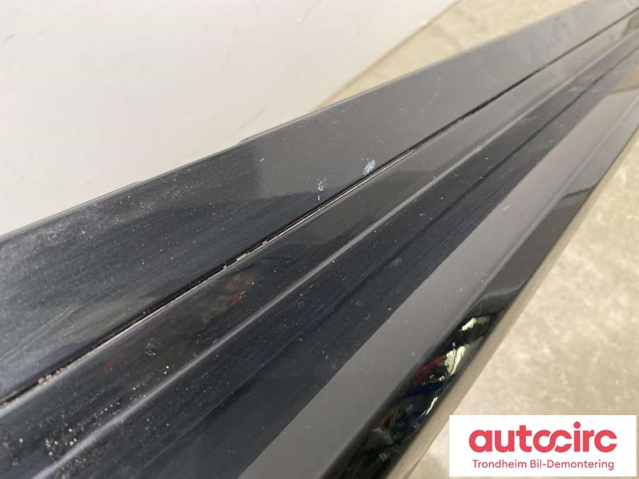 Kanalskjørt høyre til BMW M3 2020-->> (G80) (G80) (..|51 77 8 084 408|)