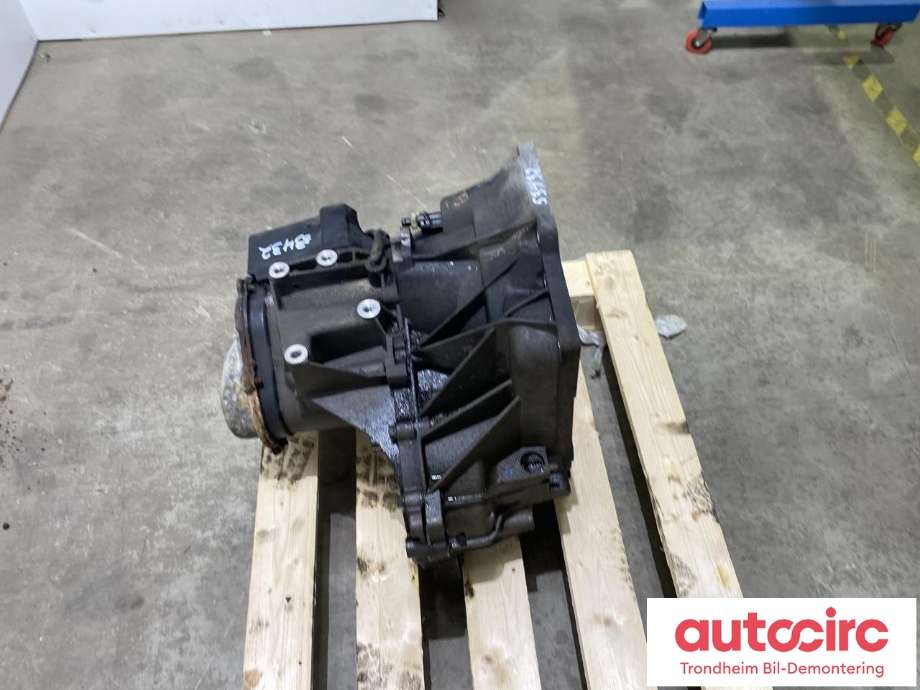 Girkasse manuell til Ford Fiesta 2008-2012 (Type VI, Fase 1)  (2014776|PAA6R7002CBE| 1844991| RMAA6R70002CBD|1844992| RMAA6R7002CBE)