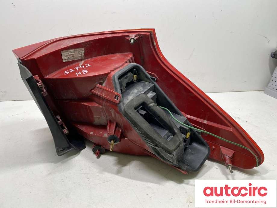 Baklykt høyre til Peugeot 407 2004-2010  (AXO SCINTEX|9641948580|6351 FR|)