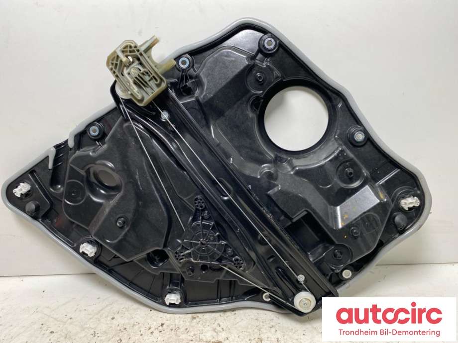 Ruteheis høyre bak til BMW M3 2020-->> (G80) (G80) (..|7432236|51358498856|)