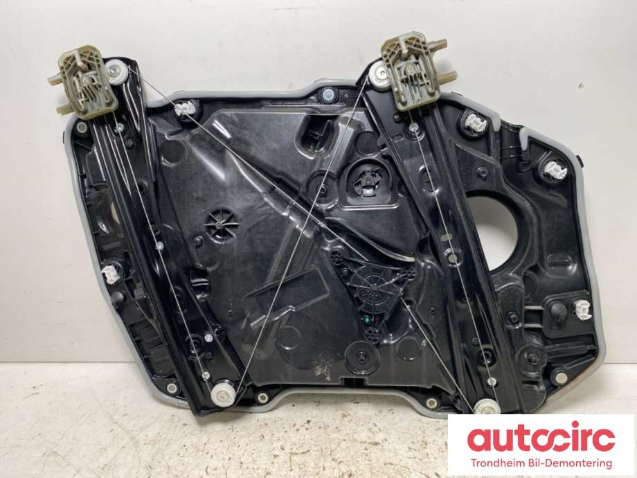 Ruteheis høyre foran til BMW M3 2020-->> (G80) (G80) (..|7432232|51338498854|)