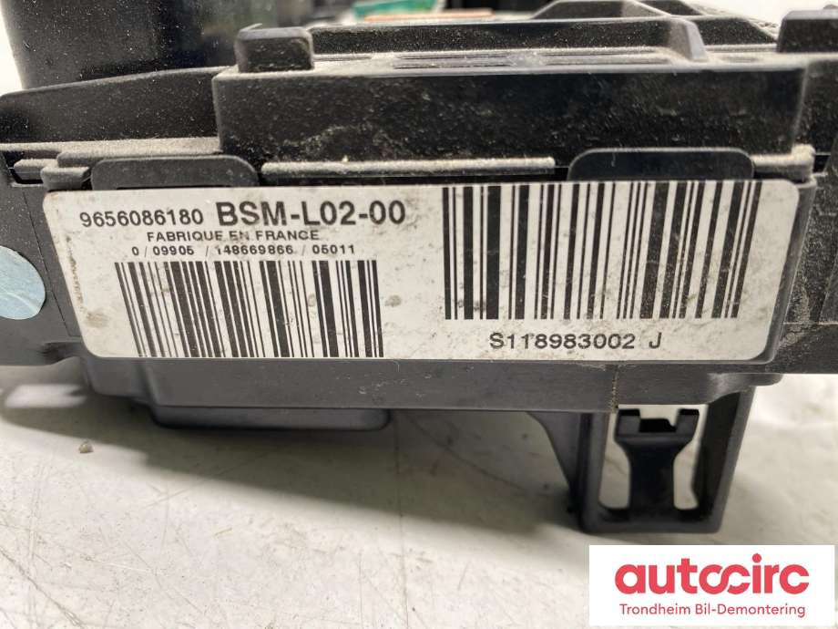 Sikringsboks motorrom til Peugeot 407 2004-2010  (6500 CG|BSM-L02-00)
