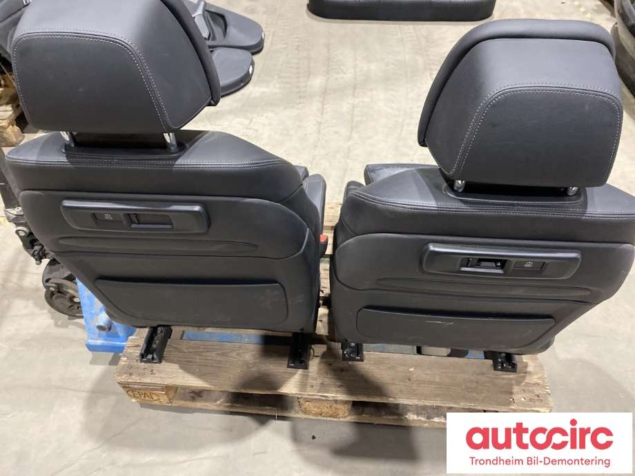Sete sett til BMW X5 2018-->> (G05) (G05) (..|52 10 8 493 353|52 10 8 493 354|52 10 8 493 237)