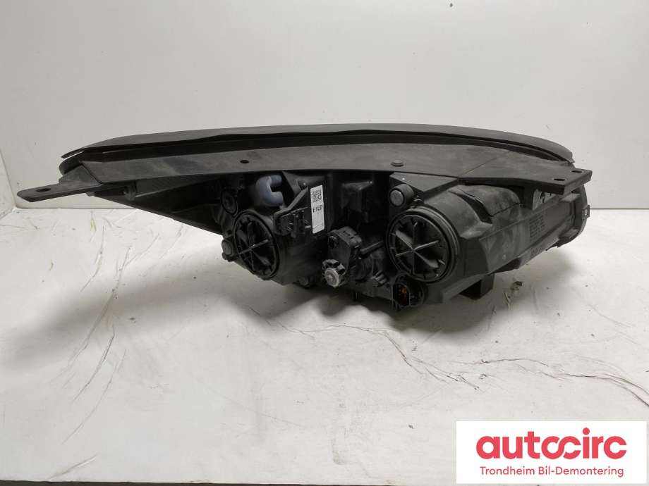 Frontlykt venstre halogen til Kia Soul 2014-2019 (Type II)  (92101E40101D|)