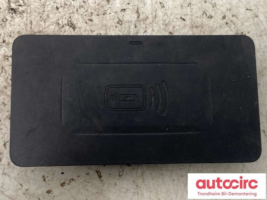 Dashbord trådløs mobillader til BMW X5 2018-->> (G05) (G05) (...|5A0E550|84105A7F847|84105B41FD5| 84105B5FF97)