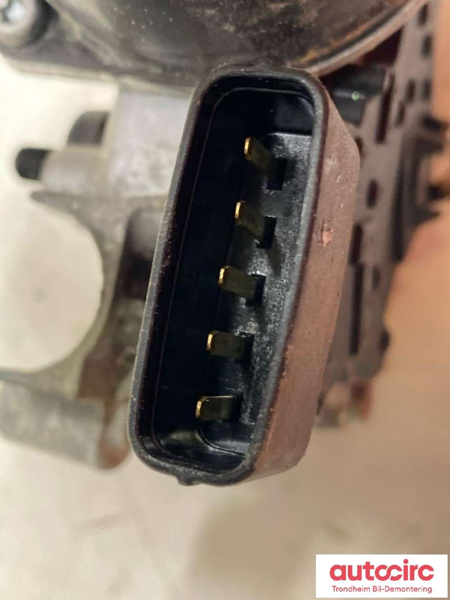 Viskermotor bakrute til Kia Venga 2010-2017  (987001P000|)