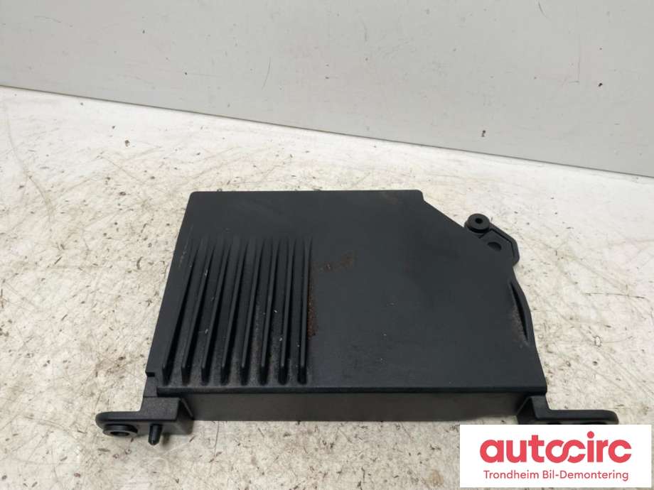 Bilstereo forsterker til Volvo V90 / V90 CC / S90 2016-->>  (...|32265284|31652394|36003061)