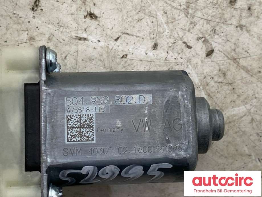 Ruteheis, kun motor, venstre bak til VW Passat 2015-2019 (Fase 1) (B8) (B8) (...|5Q4959802D|)