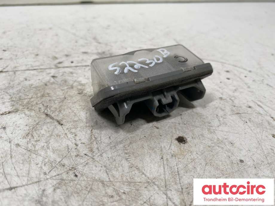 Skiltlys til Suzuki Across 2020-->>  (TOYOTA|T8127-03311|A045053|33-193)