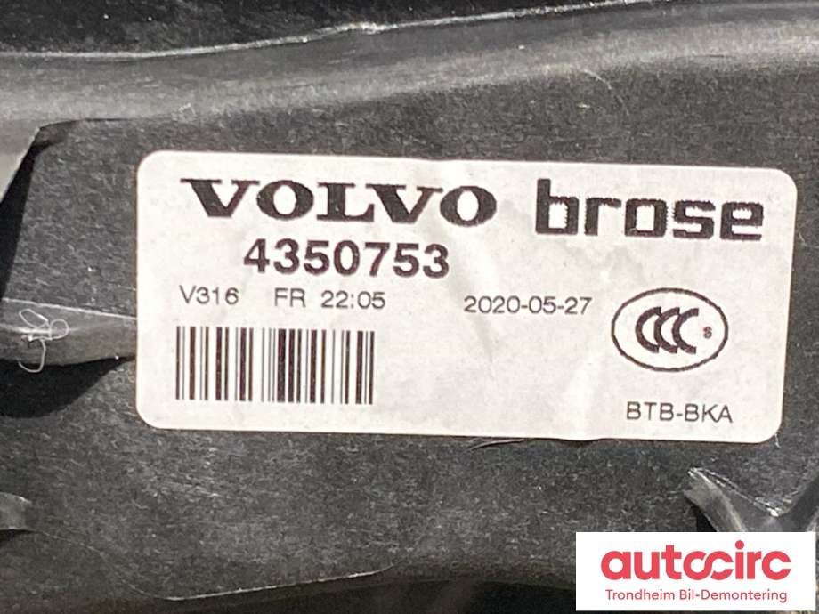 Ruteheis høyre foran til Volvo XC40 2018-2024 (..|4350753|)