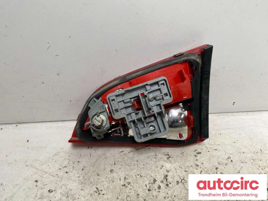 Baklykt venstre indre til Audi A4 2007-2014 (Type IV) (B8) (B8) (..|8K9945093|)