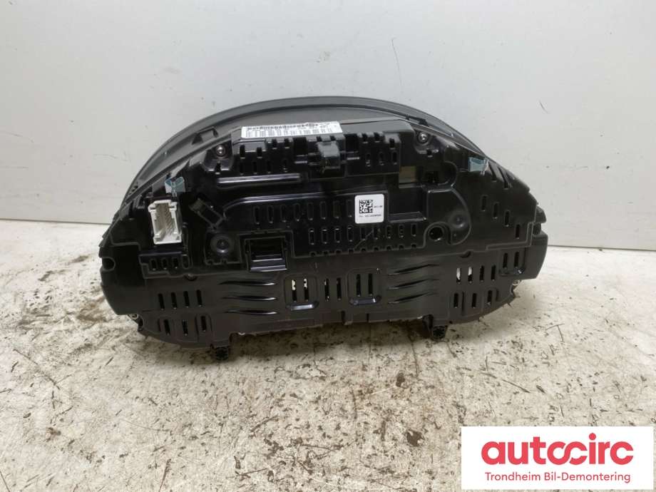 Instrumentpanel til Mercedes GLC 2015-2022 (X253) (X253) (..|A2059005536|A 205 900 55 36 80|)
