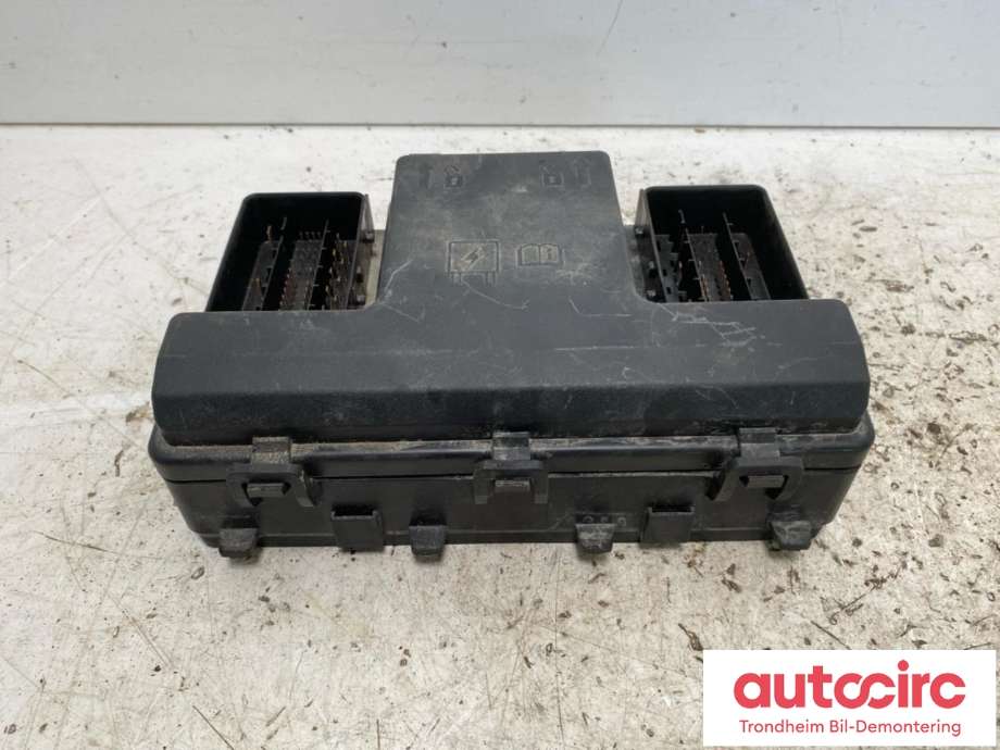 Sikringsboks motorrom til Ford Ranger / Ranger Raptor 2015-2022  (...|GB3T-14D068-KB|2202366|GB3T-14D068-KC)