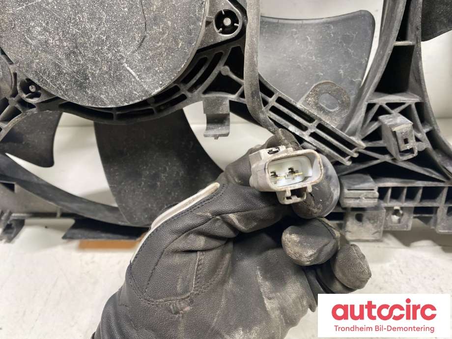 Kjølevifte elektrisk til Mitsubishi Outlander 2010-2012 (Type II, Fase 2)  (1355A103|1355A182|1355A140)