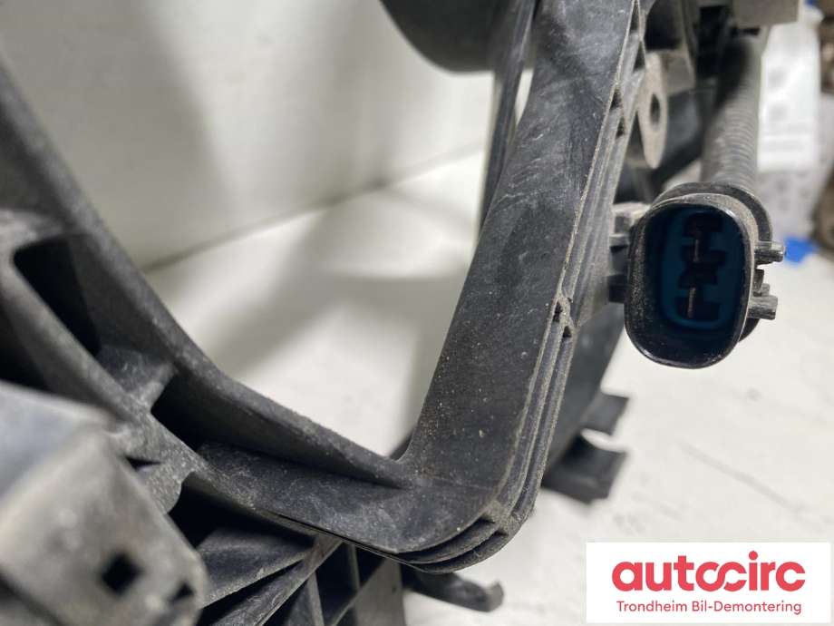 Kjølevifte elektrisk til Mitsubishi Outlander 2010-2012 (Type II, Fase 2)  (1355A103|1355A182|1355A140)