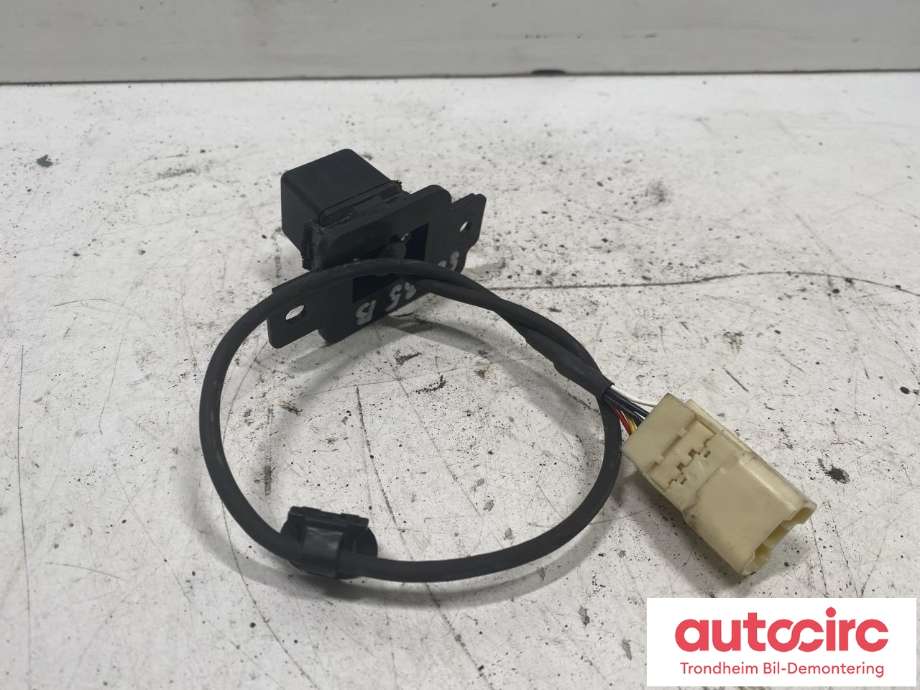 Parkeringskamera bak til Mitsubishi Outlander 2010-2012 (Type II, Fase 2)  (8781A017|CC-1075M-A|0058710)