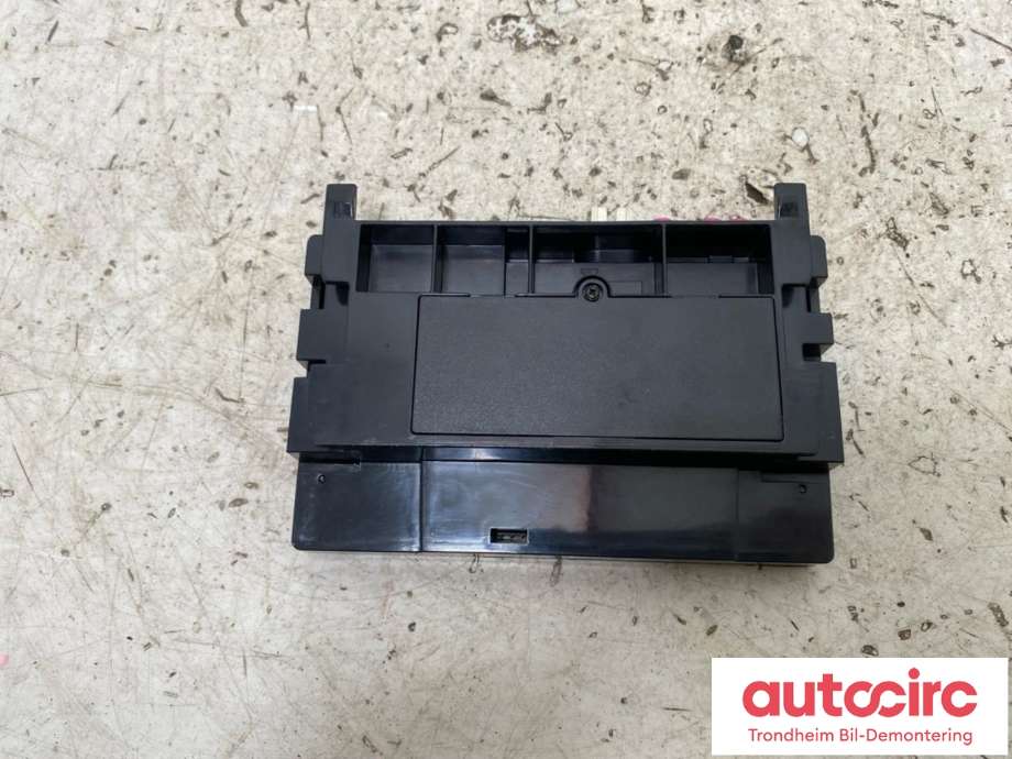 Styreenhet diverse til Audi Q4 e-tron 2021-->>  (10A035284G|10A035284F|)