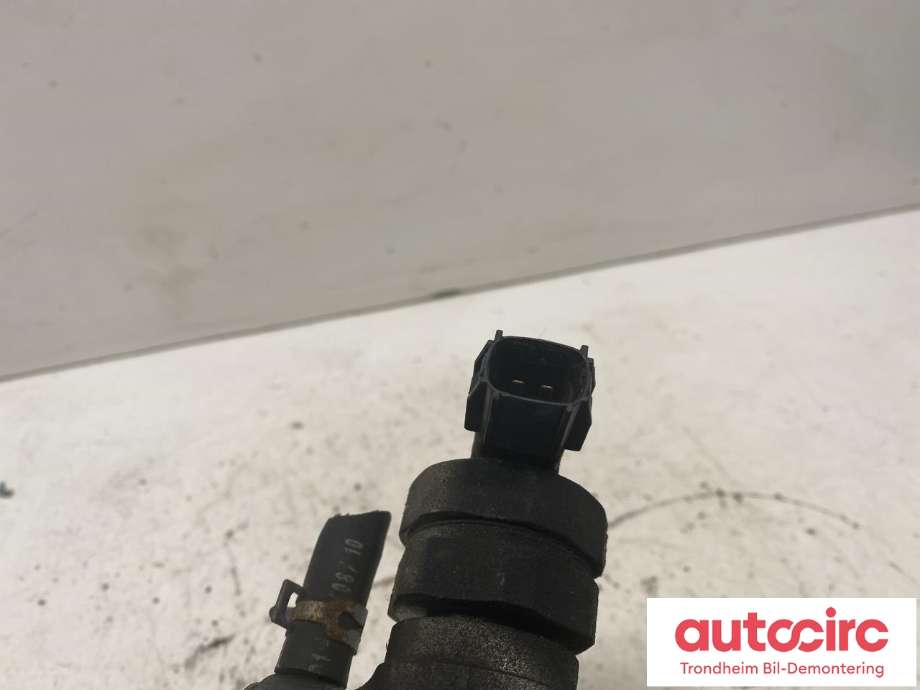 Dyseskinne (fuelrail) til Mazda CX-5 2017-->> (Type II)  (SH0113GC0|)