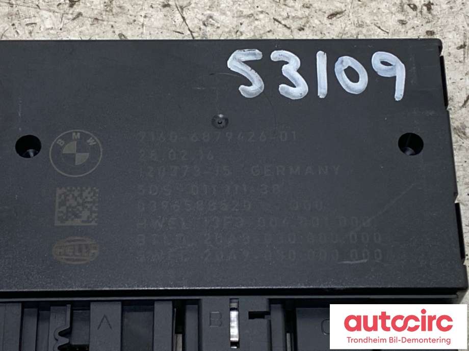 Styreenhet hengerfeste til BMW X5 2013-2018 (F15) (F15) (HELLA|71606879426|63119463372|)