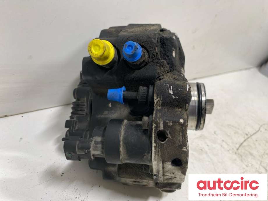 Dieselpumpe til Volvo V70 2000-2004 (Type II, Fase 1)  (BOSCH|8251785|0445010043|8689590)