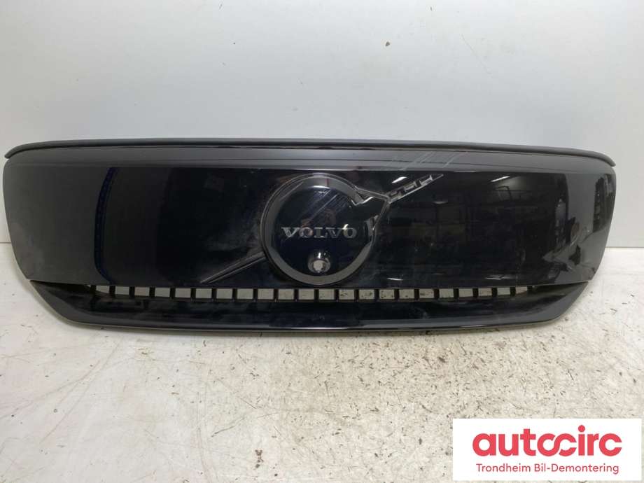 Grill til Volvo EC40, 2024-->> (..|40013565)