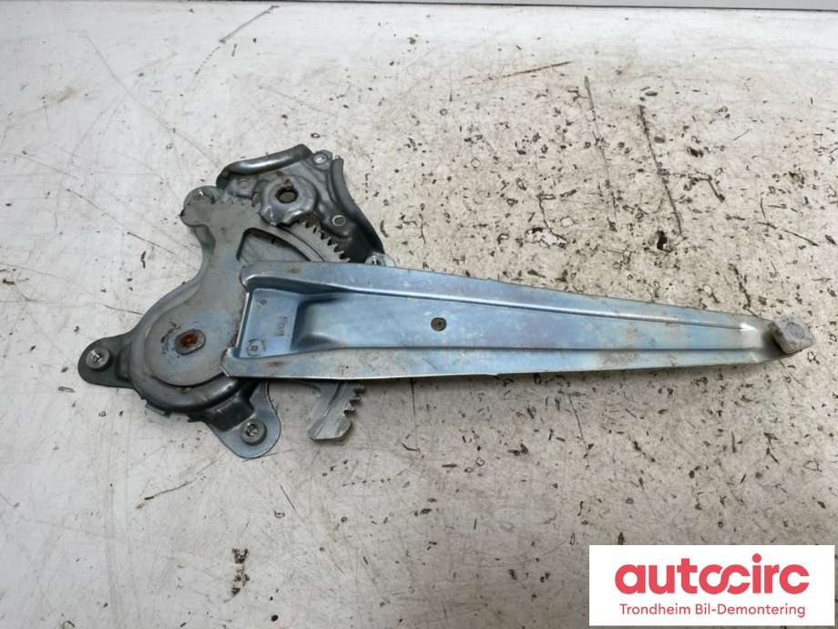 Ruteheis høyre bak til Toyota Verso-S 2011-2015 (COMBI) (COMBI) (..|69803-42040|)