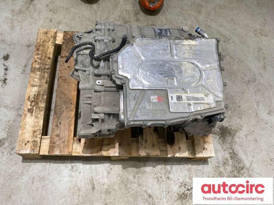 Motor elbil bak til VW ID.BUZZ 2022-->>  (0ET901131Q|)