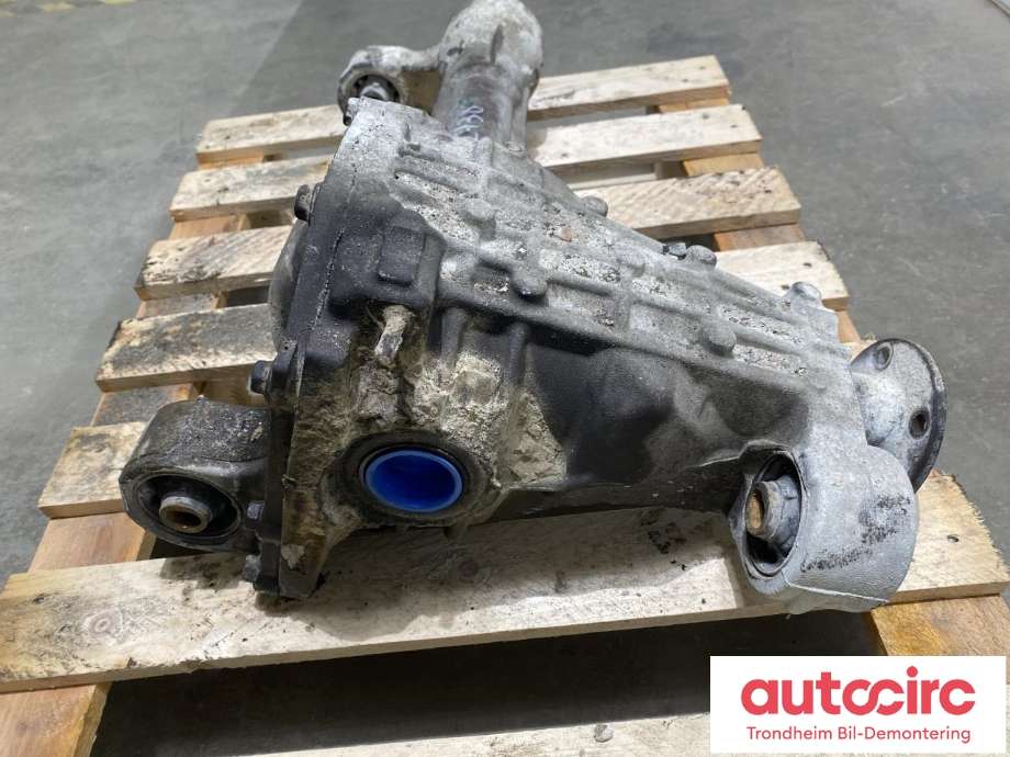 Kardang klokke foran til Nissan Navara 2005-2010 (Fase 1) (D40) (D40) (..|38500EA500|)