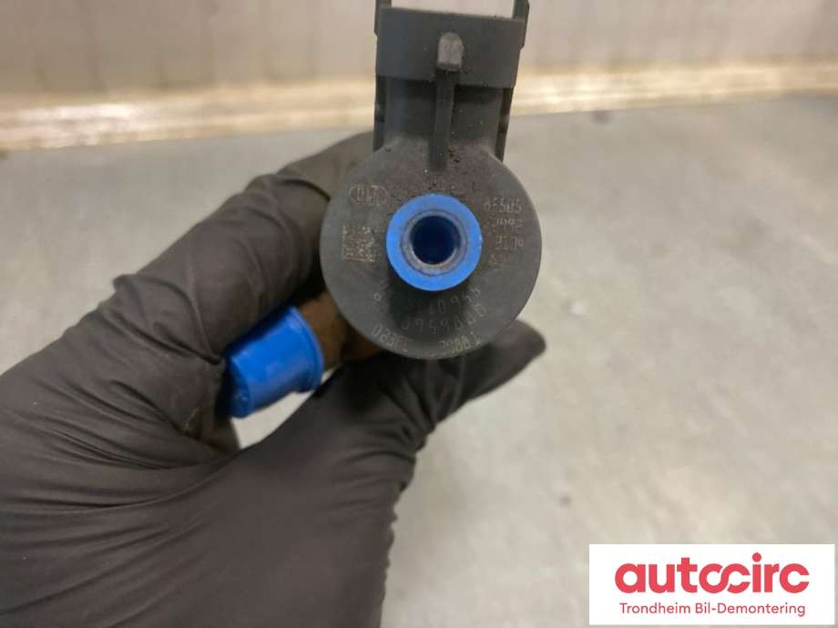 Dyse innsprøyting diesel til Peugeot 3008 2016-->> (Type II) (BOSCH|9828959880|1637131380|0445110955)