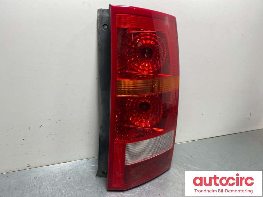 Baklykt høyre til Land Rover Discovery 2005-2009 (Type III) (XFB000563|5H2213404CA|)