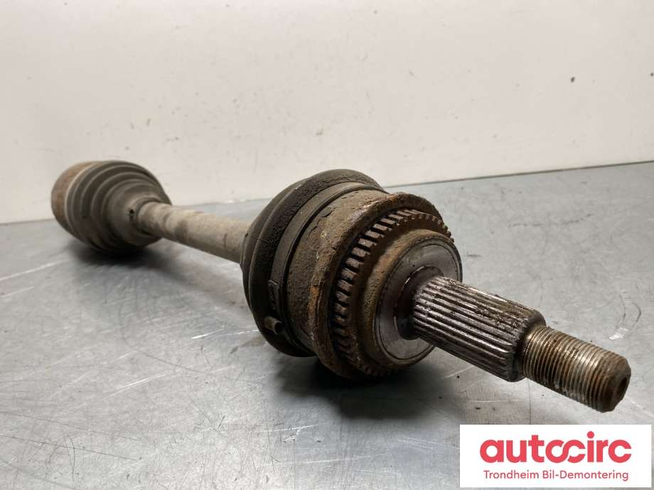 Drivaksel venstre bak, diesel/automat til Land Rover Discovery 2005-2009 (Type III)  (TOB500270|5H224B457DA|)