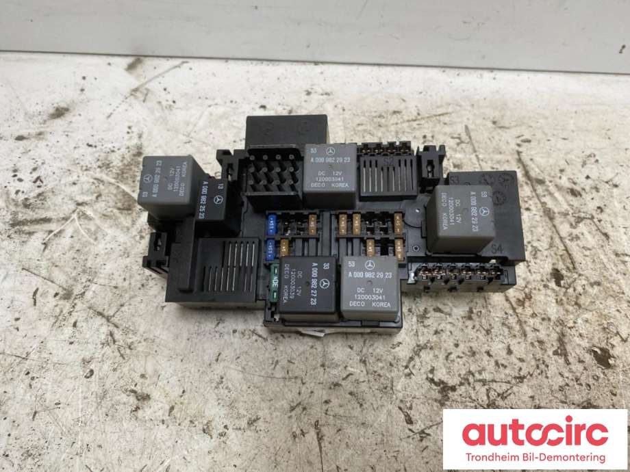 Sikringsboks motorrom til Mercedes GLC, 2015-2022 (X253) (X253) (..|A2229063302)